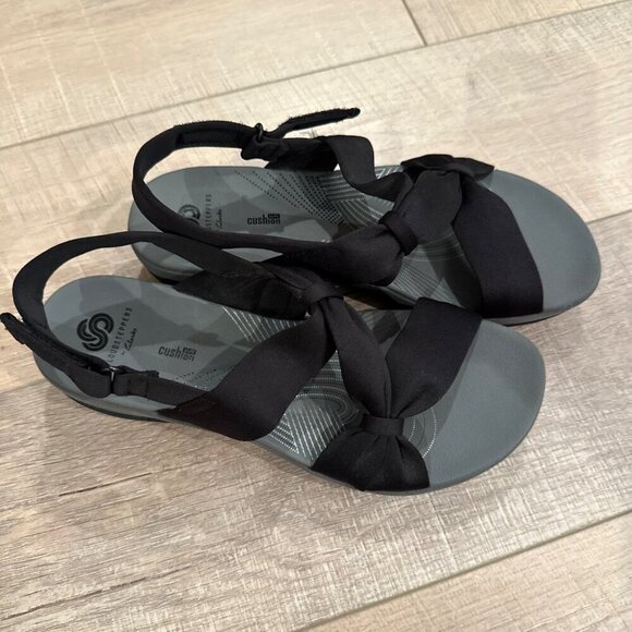 CLOUDSTEPPERS BY CLARKS CUSHION WOMENS BLACK COMFORT SANDALS 9M - Picture 2 of 10